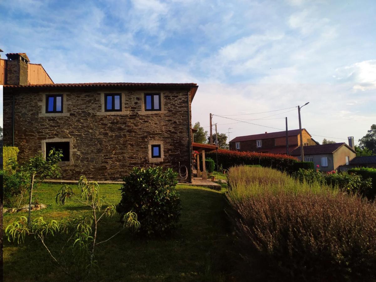 Casa O Castelo En Touro Villa Exteriör bild
